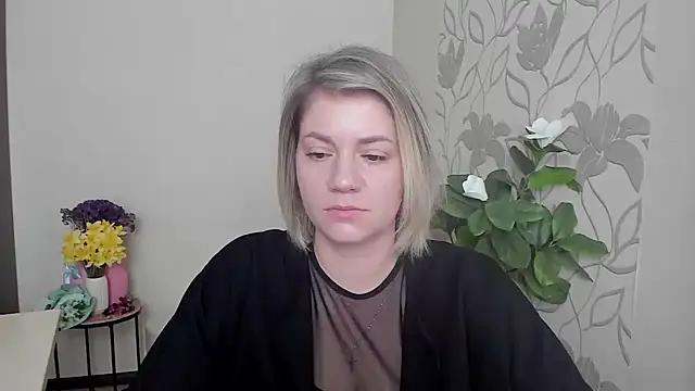 Explore our live girls sluts from our Custom and Multi clubs and checkout exclusive access to highly interactive content, such as shape, hair, titties, pussy type and many more.