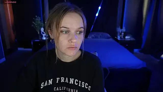 MaribelRiverr_ webcams show profile image 