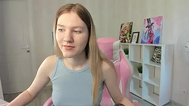 Explore our live girls sluts from our Custom and Multi clubs and checkout exclusive access to highly interactive content, such as shape, hair, titties, pussy type and many more.