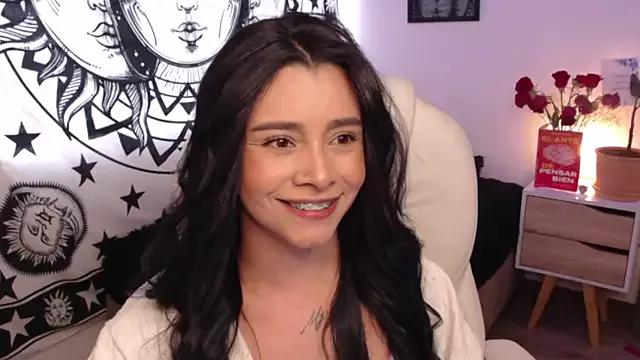 MarilynWhite_ from StripChat is Freechat