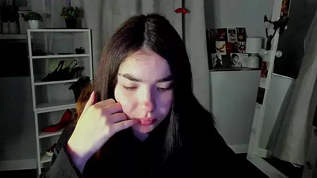 Explore our live girls sluts from our Custom and Multi clubs and checkout exclusive access to highly interactive content, such as shape, hair, titties, pussy type and many more.