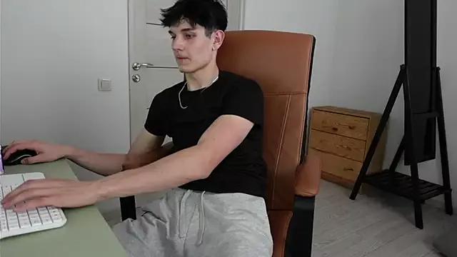 Mark_Karson from StripChat is Freechat