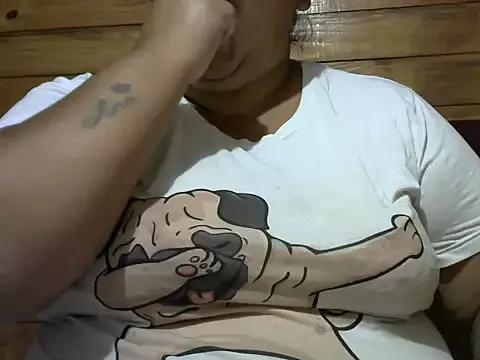 MARRENTINHA34 from StripChat