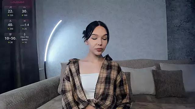 MarryWebbb from StripChat