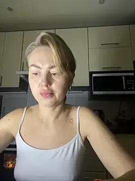 MartaLuna_ from StripChat is Freechat