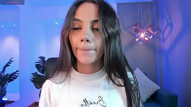 Explore our live girls sluts from our Custom and Multi clubs and checkout exclusive access to highly interactive content, such as shape, hair, titties, pussy type and many more.