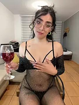 Explore our live girls sluts from our Custom and Multi clubs and checkout exclusive access to highly interactive content, such as shape, hair, titties, pussy type and many more.