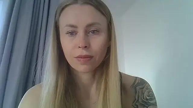 Explore our live girls sluts from our Custom and Multi clubs and checkout exclusive access to highly interactive content, such as shape, hair, titties, pussy type and many more.