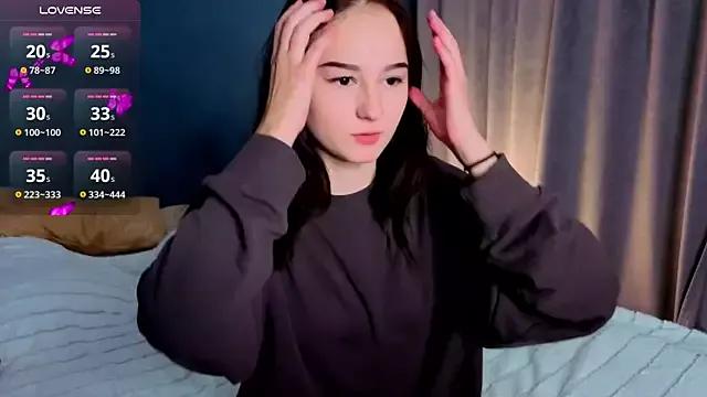 Explore our live girls sluts from our Custom and Multi clubs and checkout exclusive access to highly interactive content, such as shape, hair, titties, pussy type and many more.