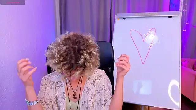 Explore our live girls sluts from our Custom and Multi clubs and checkout exclusive access to highly interactive content, such as shape, hair, titties, pussy type and many more.