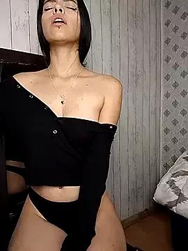 MaryannG from StripChat is Freechat