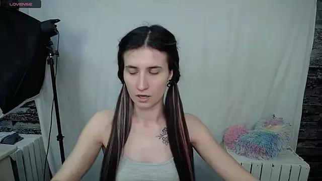 Explore our live girls sluts from our Custom and Multi clubs and checkout exclusive access to highly interactive content, such as shape, hair, titties, pussy type and many more.