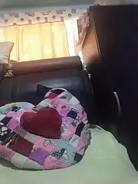 Marylinmiller from StripChat is Freechat