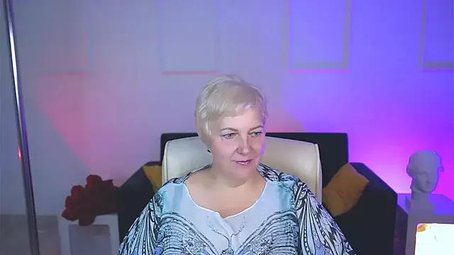 MaryMogan from StripChat is Freechat