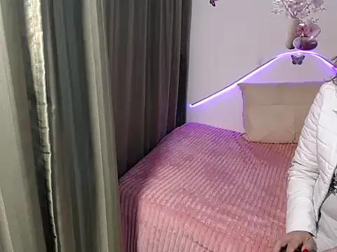 Maryxs from StripChat is Freechat