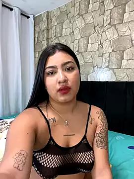 Mashaa16 webcams show profile image 