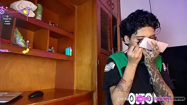Massimo_vaiolethsan from StripChat