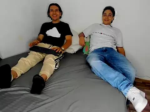 Master_Leonardo from StripChat is Freechat