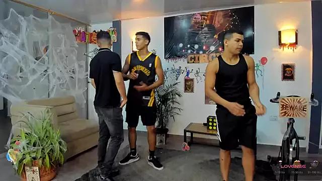 Explore our live girls sluts from our Custom and Multi clubs and checkout exclusive access to highly interactive content, such as shape, hair, titties, pussy type and many more.