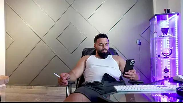 mattmasterss from StripChat