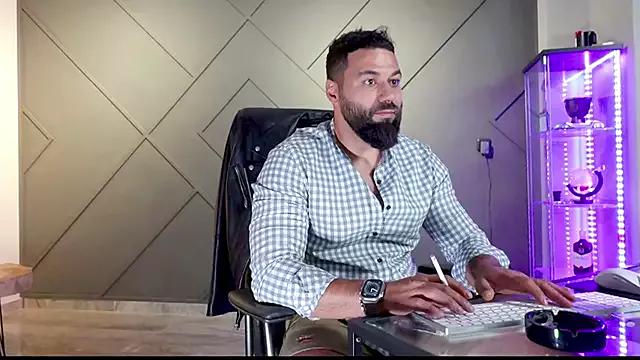 mattmasterss from StripChat is Freechat