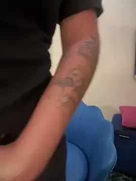 Photos of MaverickGray from StripChat is Freechat