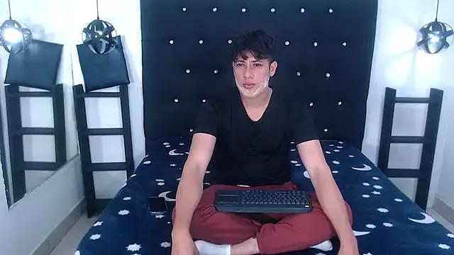 MaxAndLucas from StripChat is Freechat