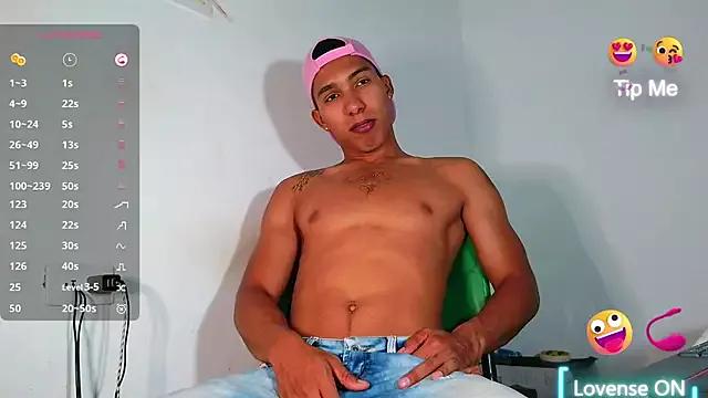 maximo_vega_newv from StripChat is Freechat
