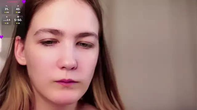 MaxineGrise from StripChat is Freechat
