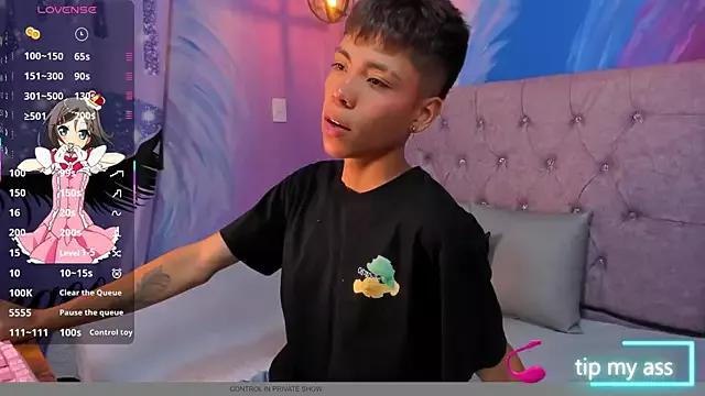 MaxiWildd from StripChat is Freechat