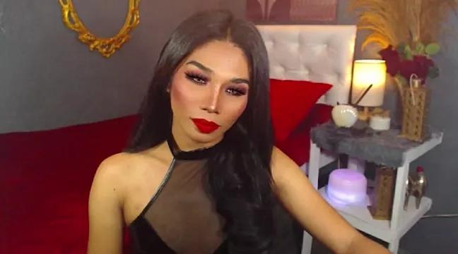 MaxxineMorenaTs from StripChat