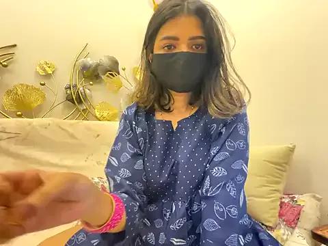 Photos of MaYaa__11 from StripChat is Freechat