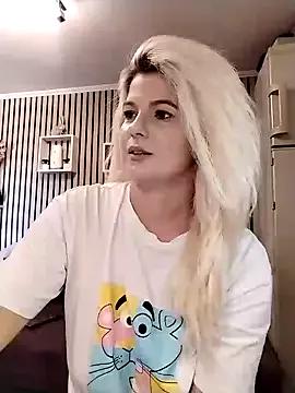 Mayaaaaaa_ from StripChat