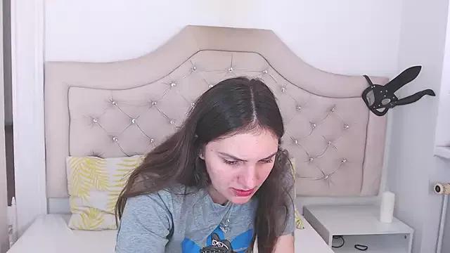 MayaFlirt from StripChat