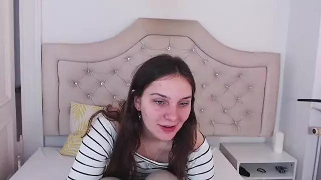 MayaFlirt from StripChat is Freechat
