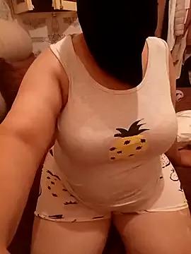 mayakhalyfaa from StripChat