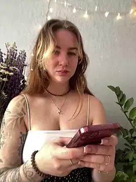 MayaMystic from StripChat
