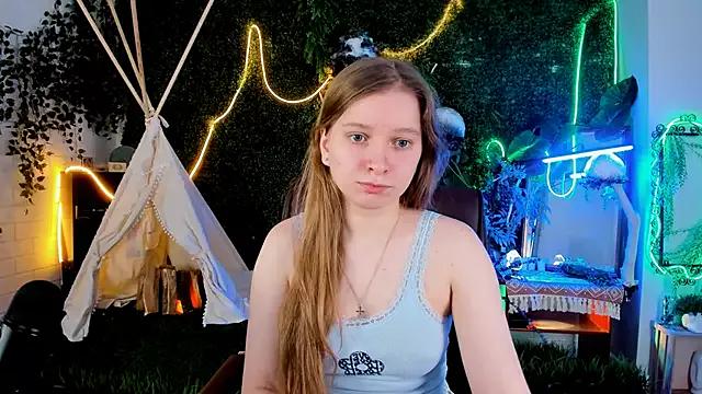 MayaSinabon from StripChat
