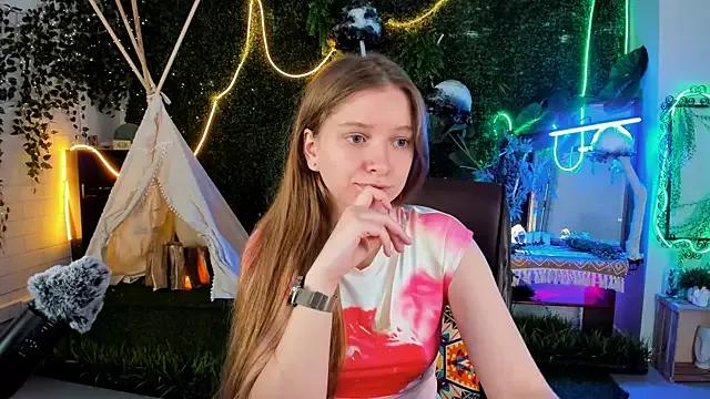 MayaSinabon from StripChat