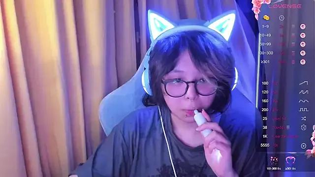 maydaykimmy from StripChat is Freechat