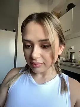 Mayk-Lili webcams show profile image 