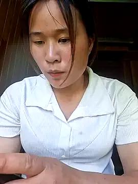 MayLo002 webcams show profile image 