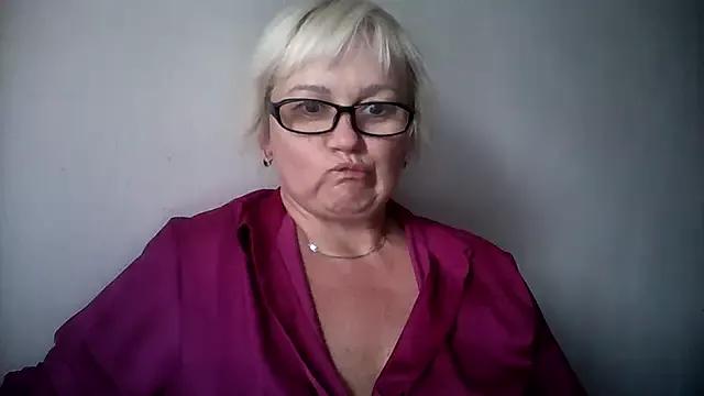 Mayya4321 from StripChat