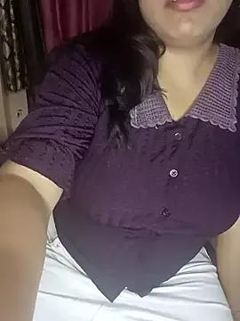 Mazzakiinn from StripChat