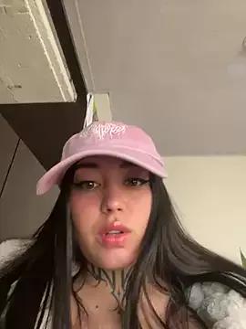Explore our live girls sluts from our Custom and Multi clubs and checkout exclusive access to highly interactive content, such as shape, hair, titties, pussy type and many more.