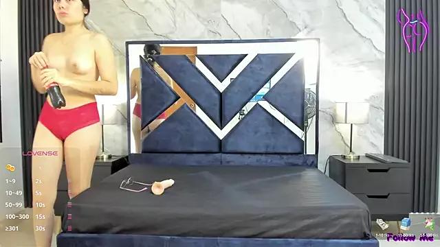 Explore our live girls sluts from our Custom and Multi clubs and checkout exclusive access to highly interactive content, such as shape, hair, titties, pussy type and many more.