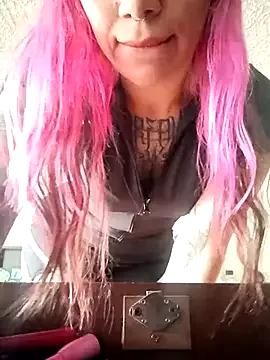 Meganhynde from StripChat is Freechat
