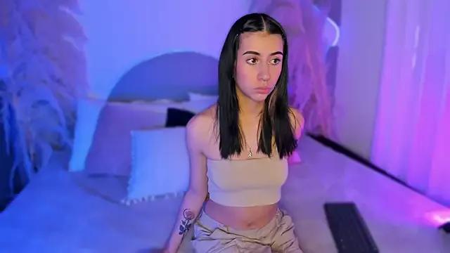 Explore our live girls sluts from our Custom and Multi clubs and checkout exclusive access to highly interactive content, such as shape, hair, titties, pussy type and many more.