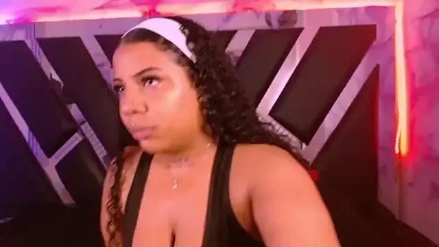 Explore our live girls sluts from our Custom and Multi clubs and checkout exclusive access to highly interactive content, such as shape, hair, titties, pussy type and many more.