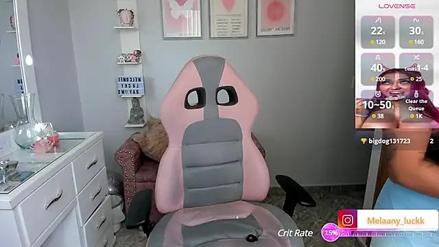 Explore our live girls sluts from our Custom and Multi clubs and checkout exclusive access to highly interactive content, such as shape, hair, titties, pussy type and many more.